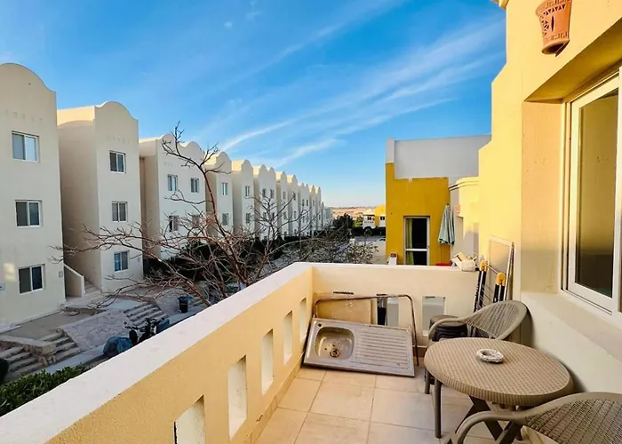 2 Bedroom Flat With Balcony Hurghada