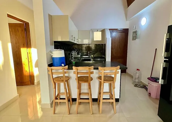 2 Bedroom Flat With Balcony